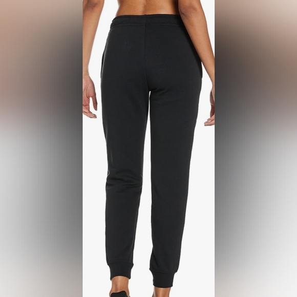 Nike Sportswear Essential Sweatpants - Picture 3 of 4